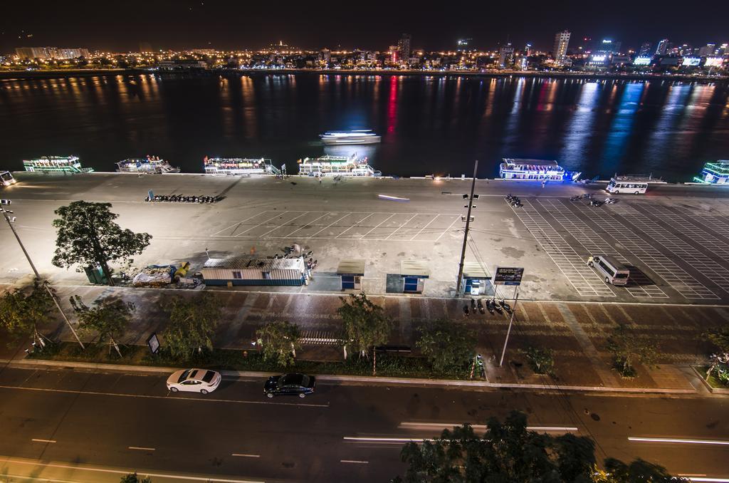 KaKa Hotel Han River Da Nang Exteriör bild
